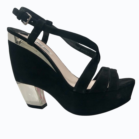MIU MIU BLACK SUEDE AND MIRROR PLATFORM SANDALS - Picture 4 of 16